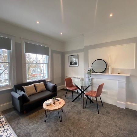Hove Seaside Getaway Apartments מראה חיצוני תמונה